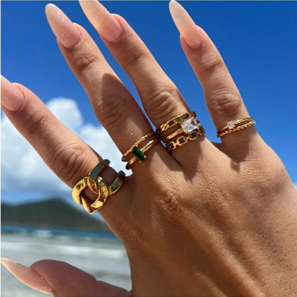 18k Gold Chain Ring